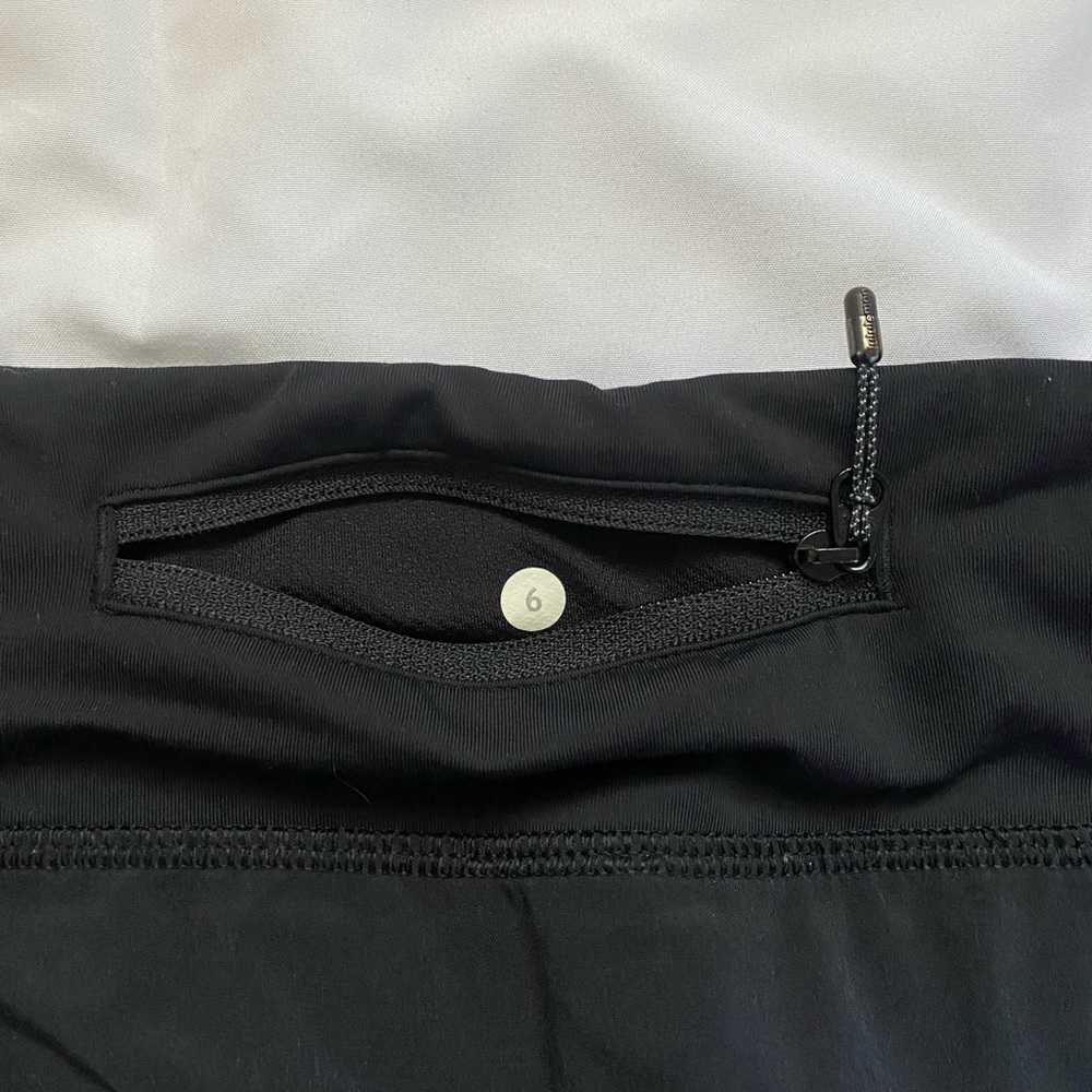 THREE Lululemon Athletica - Speed Up Low-Rise Lined Short 2.5". Size 6. - Picture 4 of 10